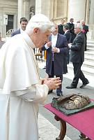 <br>Udienza Generale del 14 Aprile 2010<br><br> - (Copyright L'OSSERVATORE ROMANO - Servizio Fotografico - photo@ossrom.va)