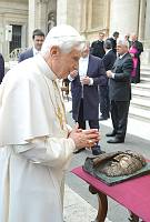 <br>Udienza Generale del 14 Aprile 2010<br><br> - (Copyright L'OSSERVATORE ROMANO - Servizio Fotografico - photo@ossrom.va)