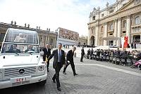 <br>Udienza Generale del 14 Aprile 2010<br><br> - (Copyright L'OSSERVATORE ROMANO - Servizio Fotografico - photo@ossrom.va)