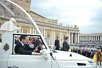 <br>Udienza Generale del 14 Aprile 2010<br><br> - (Copyright L'OSSERVATORE ROMANO - Servizio Fotografico - photo@ossrom.va)