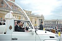 <br>Udienza Generale del 14 Aprile 2010<br><br> - (Copyright L'OSSERVATORE ROMANO - Servizio Fotografico - photo@ossrom.va)