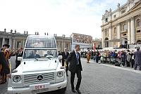 <br>Udienza Generale del 14 Aprile 2010<br><br> - (Copyright L'OSSERVATORE ROMANO - Servizio Fotografico - photo@ossrom.va)