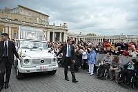 <br>Udienza Generale del 14 Aprile 2010<br><br> - (Copyright L'OSSERVATORE ROMANO - Servizio Fotografico - photo@ossrom.va)