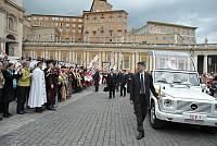 <br>Udienza Generale del 14 Aprile 2010<br><br> - (Copyright L'OSSERVATORE ROMANO - Servizio Fotografico - photo@ossrom.va)