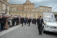 <br>Udienza Generale del 14 Aprile 2010<br><br> - (Copyright L'OSSERVATORE ROMANO - Servizio Fotografico - photo@ossrom.va)