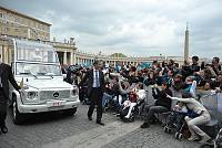 <br>Udienza Generale del 14 Aprile 2010<br><br> - (Copyright L'OSSERVATORE ROMANO - Servizio Fotografico - photo@ossrom.va)