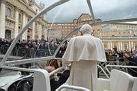 <br>Udienza Generale del 14 Aprile 2010<br><br> - (Copyright L'OSSERVATORE ROMANO - Servizio Fotografico - photo@ossrom.va)