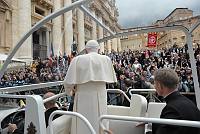<br>Udienza Generale del 14 Aprile 2010<br><br> - (Copyright L'OSSERVATORE ROMANO - Servizio Fotografico - photo@ossrom.va)