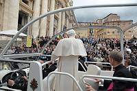 <br>Udienza Generale del 14 Aprile 2010<br><br> - (Copyright L'OSSERVATORE ROMANO - Servizio Fotografico - photo@ossrom.va)