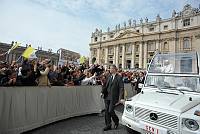 <br>Udienza Generale del 14 Aprile 2010<br><br> - (Copyright L'OSSERVATORE ROMANO - Servizio Fotografico - photo@ossrom.va)