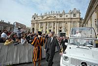 <br>Udienza Generale del 14 Aprile 2010<br><br> - (Copyright L'OSSERVATORE ROMANO - Servizio Fotografico - photo@ossrom.va)
