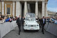 <br>Udienza Generale del 14 Aprile 2010<br><br> - (Copyright L'OSSERVATORE ROMANO - Servizio Fotografico - photo@ossrom.va)