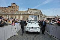 <br>Udienza Generale del 14 Aprile 2010<br><br> - (Copyright L'OSSERVATORE ROMANO - Servizio Fotografico - photo@ossrom.va)