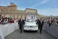 <br>Udienza Generale del 14 Aprile 2010<br><br> - (Copyright L'OSSERVATORE ROMANO - Servizio Fotografico - photo@ossrom.va)