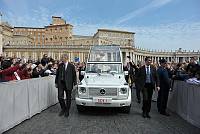 <br>Udienza Generale del 14 Aprile 2010<br><br> - (Copyright L'OSSERVATORE ROMANO - Servizio Fotografico - photo@ossrom.va)