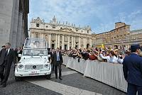 <br>Udienza Generale del 14 Aprile 2010<br><br> - (Copyright L'OSSERVATORE ROMANO - Servizio Fotografico - photo@ossrom.va)