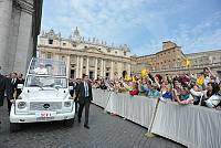 <br>Udienza Generale del 14 Aprile 2010<br><br> - (Copyright L'OSSERVATORE ROMANO - Servizio Fotografico - photo@ossrom.va)