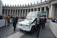 <br>Udienza Generale del 14 Aprile 2010<br><br> - (Copyright L'OSSERVATORE ROMANO - Servizio Fotografico - photo@ossrom.va)