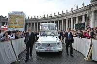 <br>Udienza Generale del 14 Aprile 2010<br><br> - (Copyright L'OSSERVATORE ROMANO - Servizio Fotografico - photo@ossrom.va)
