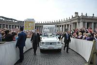 <br>Udienza Generale del 14 Aprile 2010<br><br> - (Copyright L'OSSERVATORE ROMANO - Servizio Fotografico - photo@ossrom.va)
