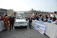 <br>Udienza Generale del 14 Aprile 2010<br><br> - (Copyright L'OSSERVATORE ROMANO - Servizio Fotografico - photo@ossrom.va)