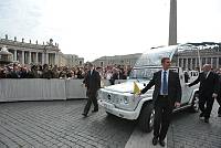 <br>Udienza Generale del 14 Aprile 2010<br><br> - (Copyright L'OSSERVATORE ROMANO - Servizio Fotografico - photo@ossrom.va)