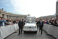 <br>Udienza Generale del 14 Aprile 2010<br><br> - (Copyright L'OSSERVATORE ROMANO - Servizio Fotografico - photo@ossrom.va)