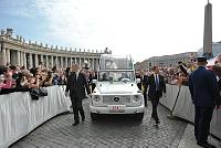 <br>Udienza Generale del 14 Aprile 2010<br><br> - (Copyright L'OSSERVATORE ROMANO - Servizio Fotografico - photo@ossrom.va)