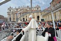 <br>Udienza Generale del 14 Aprile 2010<br><br> - (Copyright L'OSSERVATORE ROMANO - Servizio Fotografico - photo@ossrom.va)