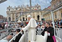 <br>Udienza Generale del 14 Aprile 2010<br><br> - (Copyright L'OSSERVATORE ROMANO - Servizio Fotografico - photo@ossrom.va)