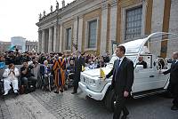 <br>Udienza Generale del 14 Aprile 2010<br><br> - (Copyright L'OSSERVATORE ROMANO - Servizio Fotografico - photo@ossrom.va)
