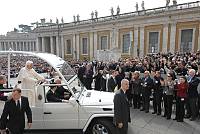 <br>Udienza Generale del 14 Aprile 2010<br><br> - (Copyright L'OSSERVATORE ROMANO - Servizio Fotografico - photo@ossrom.va)
