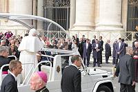 <br>Udienza Generale del 14 Aprile 2010<br><br> - (Copyright L'OSSERVATORE ROMANO - Servizio Fotografico - photo@ossrom.va)
