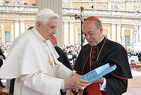 <br>Udienza Generale del 14 Aprile 2010<br><br> - (Copyright L'OSSERVATORE ROMANO - Servizio Fotografico - photo@ossrom.va)