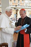 <br>Udienza Generale del 14 Aprile 2010<br><br> - (Copyright L'OSSERVATORE ROMANO - Servizio Fotografico - photo@ossrom.va)