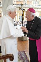 <br>Udienza Generale del 14 Aprile 2010<br><br> - (Copyright L'OSSERVATORE ROMANO - Servizio Fotografico - photo@ossrom.va)