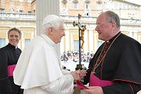 <br>Udienza Generale del 14 Aprile 2010<br><br> - (Copyright L'OSSERVATORE ROMANO - Servizio Fotografico - photo@ossrom.va)