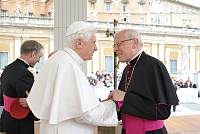 <br>Udienza Generale del 14 Aprile 2010<br><br> - (Copyright L'OSSERVATORE ROMANO - Servizio Fotografico - photo@ossrom.va)