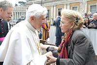 <br>Udienza Generale del 14 Aprile 2010<br><br> - (Copyright L'OSSERVATORE ROMANO - Servizio Fotografico - photo@ossrom.va)