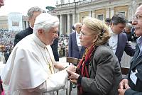 <br>Udienza Generale del 14 Aprile 2010<br><br> - (Copyright L'OSSERVATORE ROMANO - Servizio Fotografico - photo@ossrom.va)
