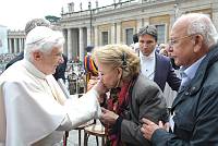 <br>Udienza Generale del 14 Aprile 2010<br><br> - (Copyright L'OSSERVATORE ROMANO - Servizio Fotografico - photo@ossrom.va)