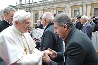 <br>Udienza Generale del 14 Aprile 2010<br><br> - (Copyright L'OSSERVATORE ROMANO - Servizio Fotografico - photo@ossrom.va)