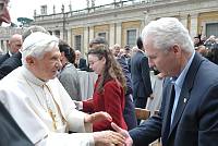 <br>Udienza Generale del 14 Aprile 2010<br><br> - (Copyright L'OSSERVATORE ROMANO - Servizio Fotografico - photo@ossrom.va)