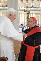 <br>Udienza Generale del 14 Aprile 2010<br><br> - (Copyright L'OSSERVATORE ROMANO - Servizio Fotografico - photo@ossrom.va)