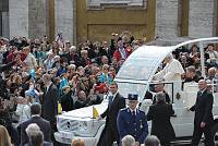 <br>Udienza Generale del 14 Aprile 2010<br><br> - (Copyright L'OSSERVATORE ROMANO - Servizio Fotografico - photo@ossrom.va)
