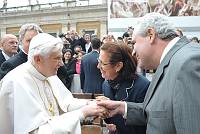 <br>Udienza Generale del 14 Aprile 2010<br><br> - (Copyright L'OSSERVATORE ROMANO - Servizio Fotografico - photo@ossrom.va)