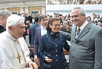 <br>Udienza Generale del 14 Aprile 2010<br><br> - (Copyright L'OSSERVATORE ROMANO - Servizio Fotografico - photo@ossrom.va)