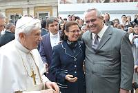 <br>Udienza Generale del 14 Aprile 2010<br><br> - (Copyright L'OSSERVATORE ROMANO - Servizio Fotografico - photo@ossrom.va)