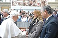 <br>Udienza Generale del 14 Aprile 2010<br><br> - (Copyright L'OSSERVATORE ROMANO - Servizio Fotografico - photo@ossrom.va)