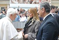 <br>Udienza Generale del 14 Aprile 2010<br><br> - (Copyright L'OSSERVATORE ROMANO - Servizio Fotografico - photo@ossrom.va)